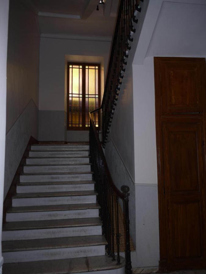 Barla 3 - A Spacious One Bedroom Near Place Garibaldi *